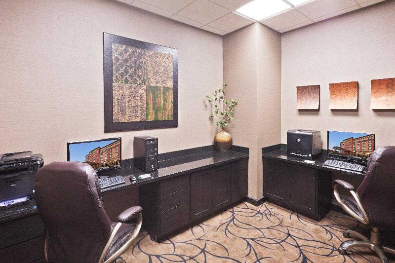Holiday Inn Hotel & Suites Tulsa South, An Ihg