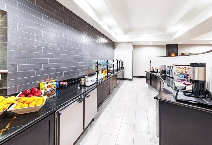 Holiday Inn Hotel & Suites Tulsa South, An Ihg