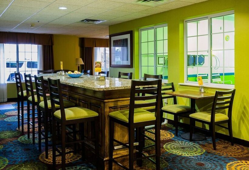 Holiday Inn Express Hotel & Suites Acme Traverse City, An Ihg