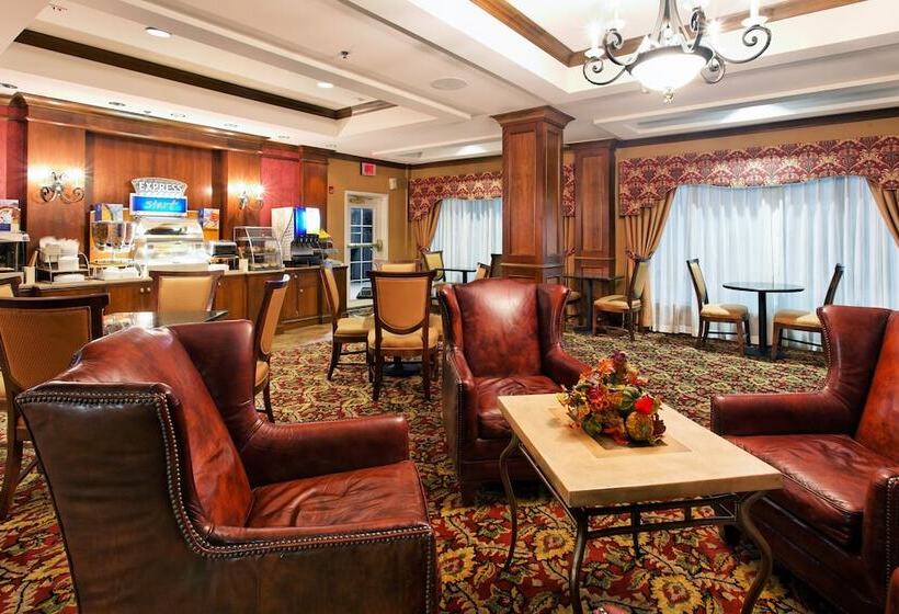 호텔 Holiday Inn Express & Suites Tupelo, An Ihg