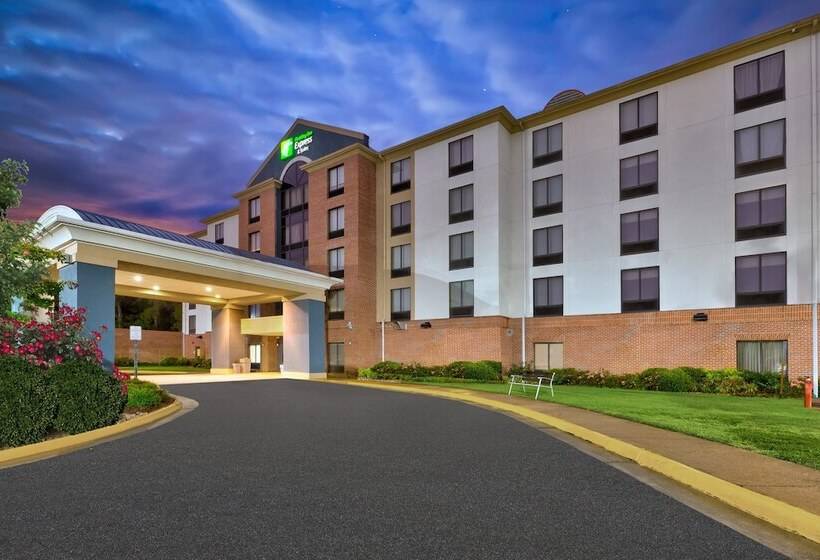 호텔 Holiday Inn Express & Suites Chesapeake, An Ihg