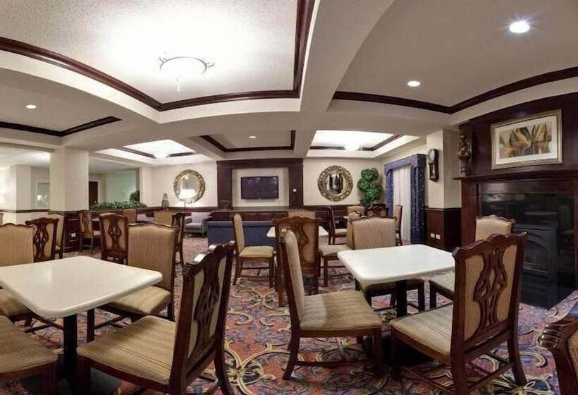 호텔 Holiday Inn Express & Suites Chesapeake, An Ihg