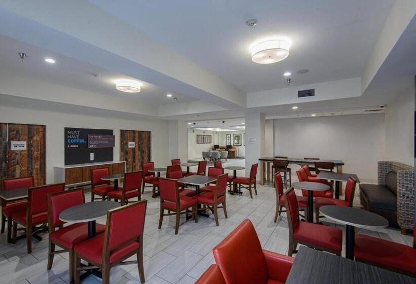 فندق Holiday Inn Express & Suites Corpus Christi, An Ihg