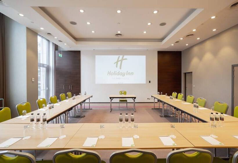 هتل Holiday Inn Kyiv By Ihg