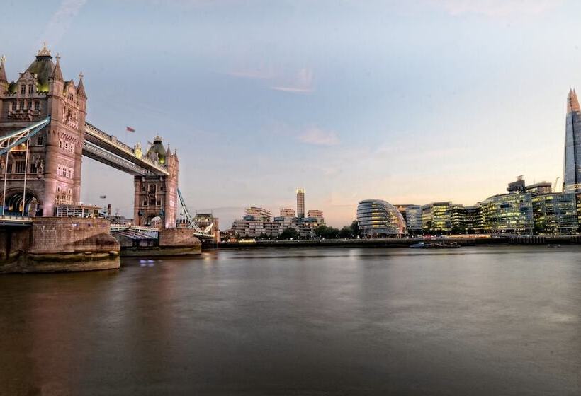 Отель Holiday Inn London Whitechapel, An Ihg