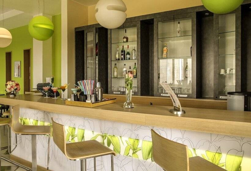 هتل Ibis Constantine