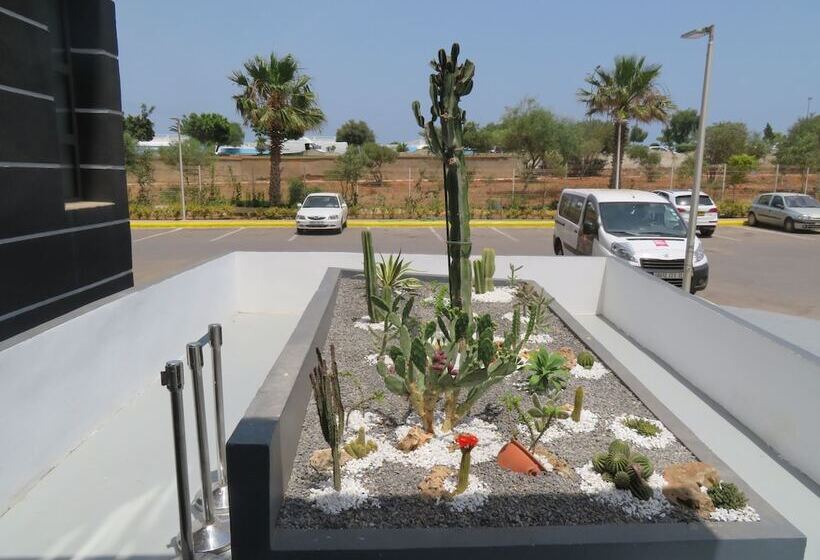 هتل Ibis Oran Les Falaises