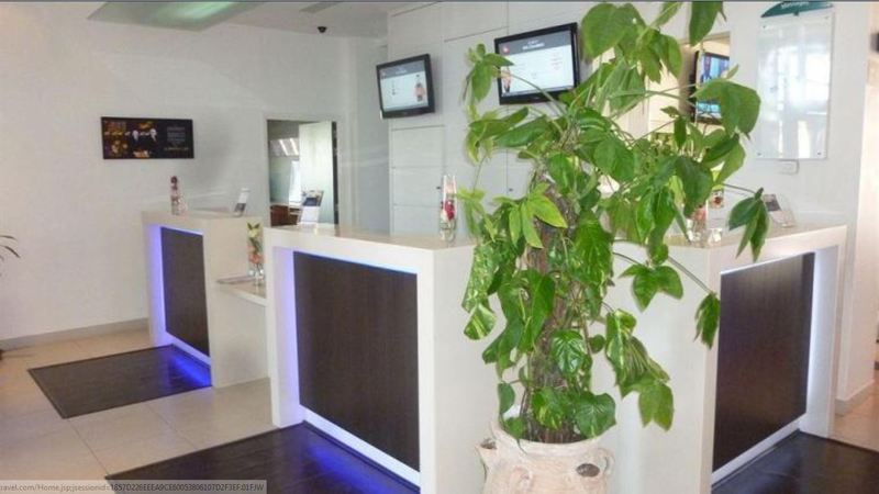 هتل Ibis Oran Les Falaises