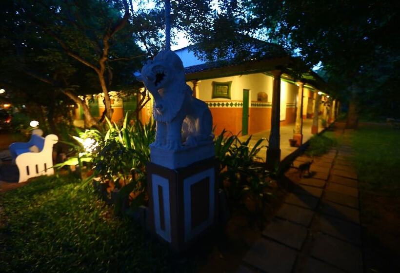 ホテル Indeco Mahabalipuram