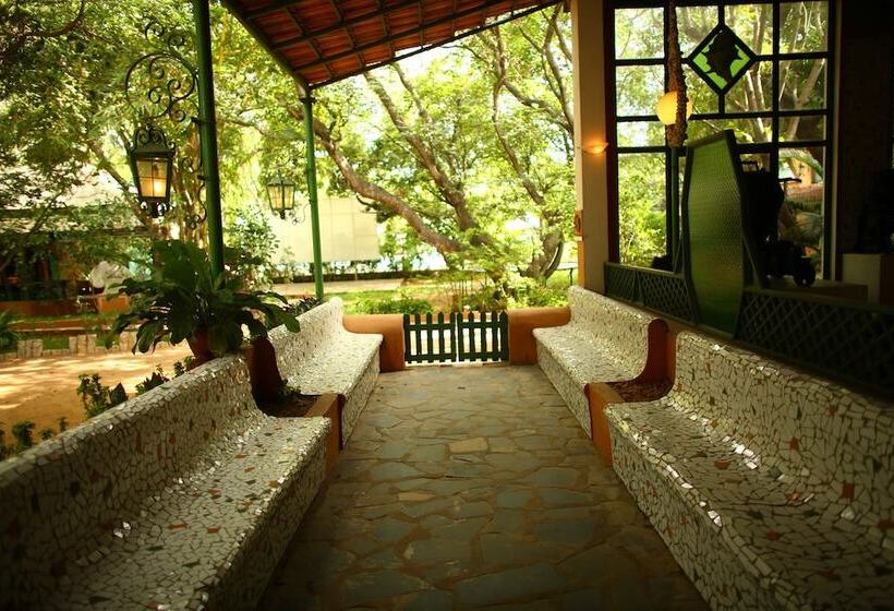 ホテル Indeco Mahabalipuram