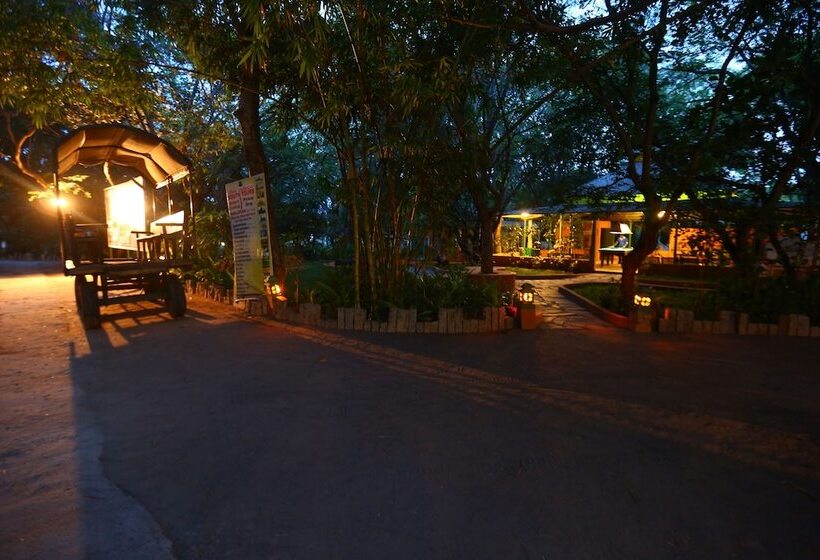 ホテル Indeco Mahabalipuram