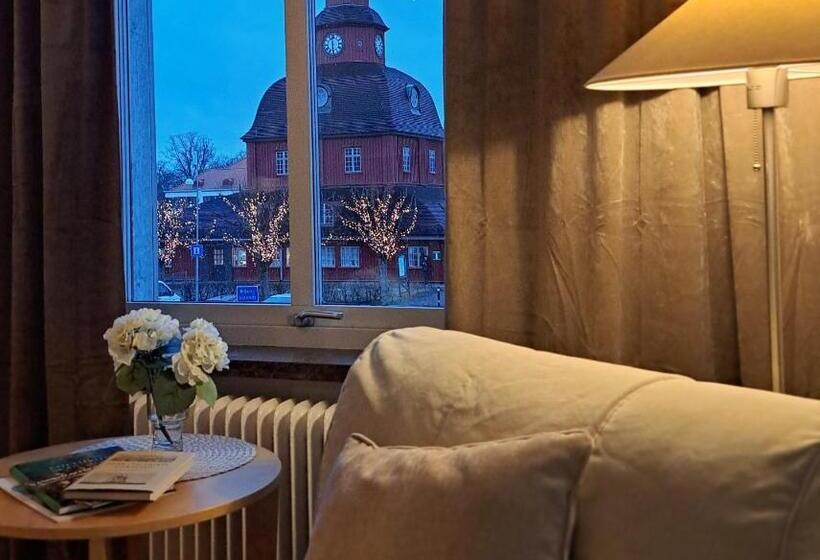酒店 L Rådhuset