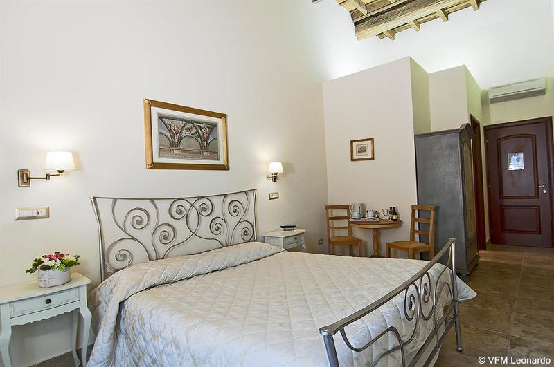 هتل Le Clarisse Al Pantheon