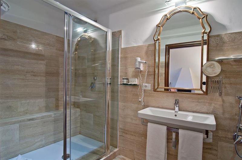 هتل Le Clarisse Al Pantheon