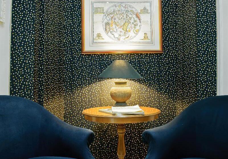 هتل Le Clarisse Al Pantheon