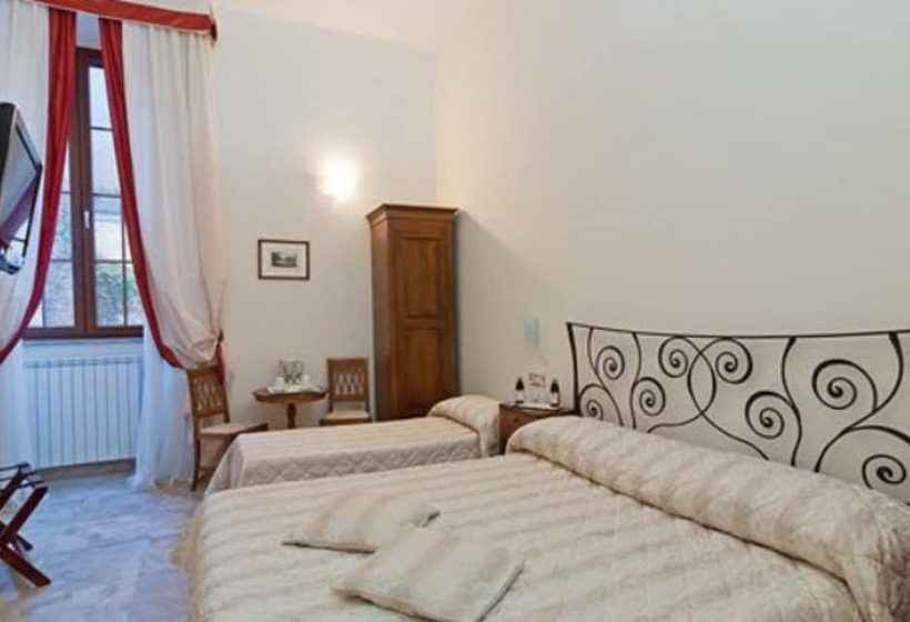 هتل Le Clarisse Al Pantheon