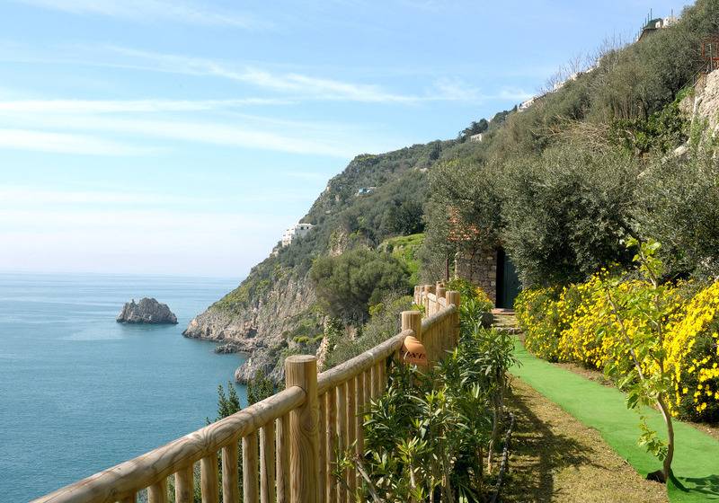 Отель Costa Diva