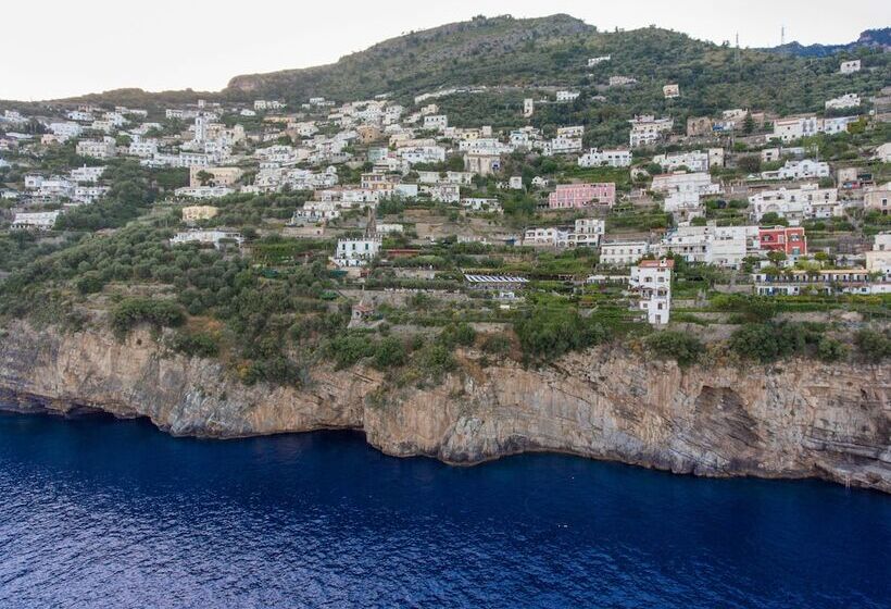 Отель Costa Diva