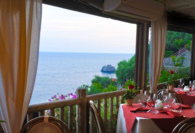 Отель Costa Diva