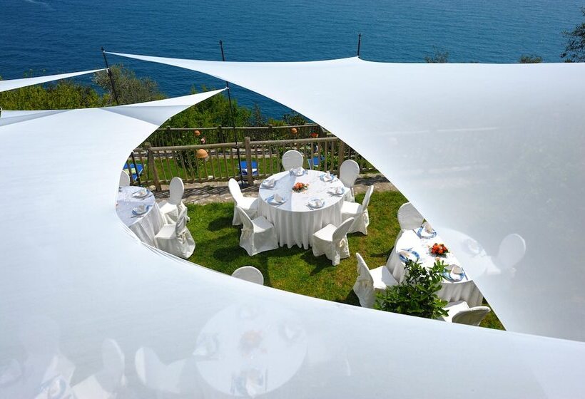 Отель Costa Diva