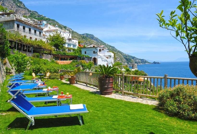 Отель Costa Diva