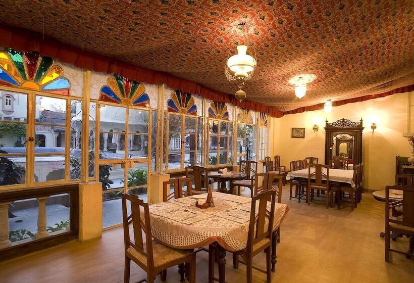 ホテル Naila Bagh Palace