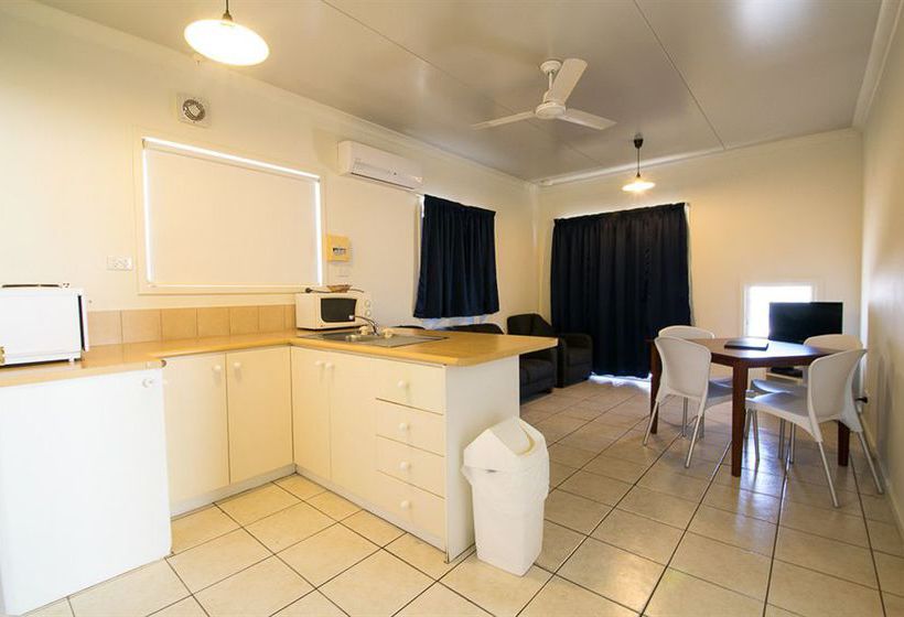 هتل Oceanside Village