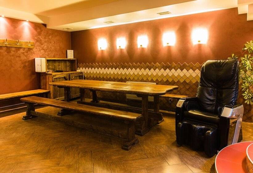 فندق Onega Castle