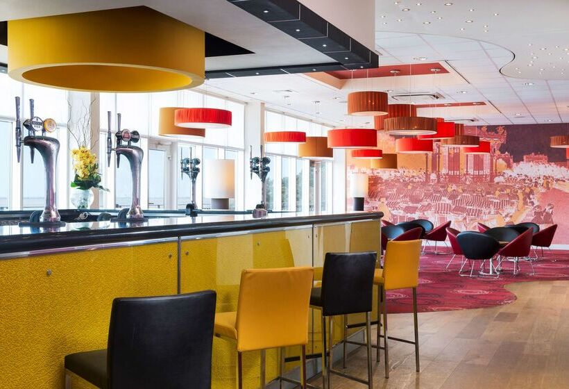 בית מלון כפרי Park Inn By Radisson Palace