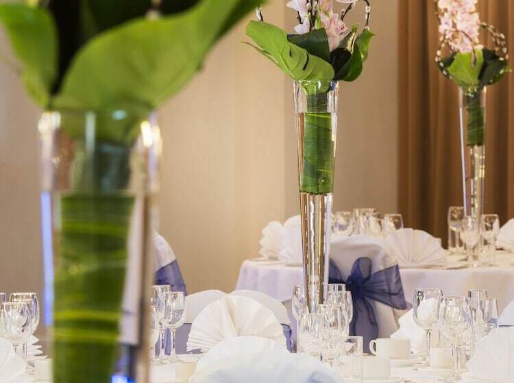 هتل Park Inn By Radisson Palace