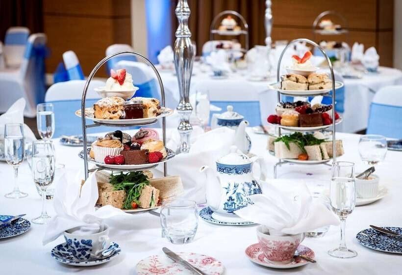 בית מלון כפרי Park Inn By Radisson Palace