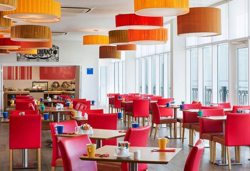 בית מלון כפרי Park Inn By Radisson Palace