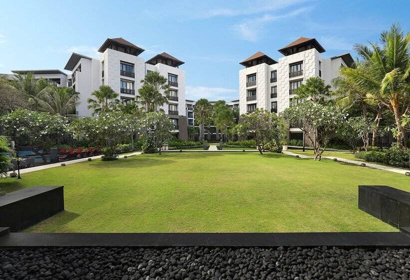 Hotel Pullman Bali Legian Beach