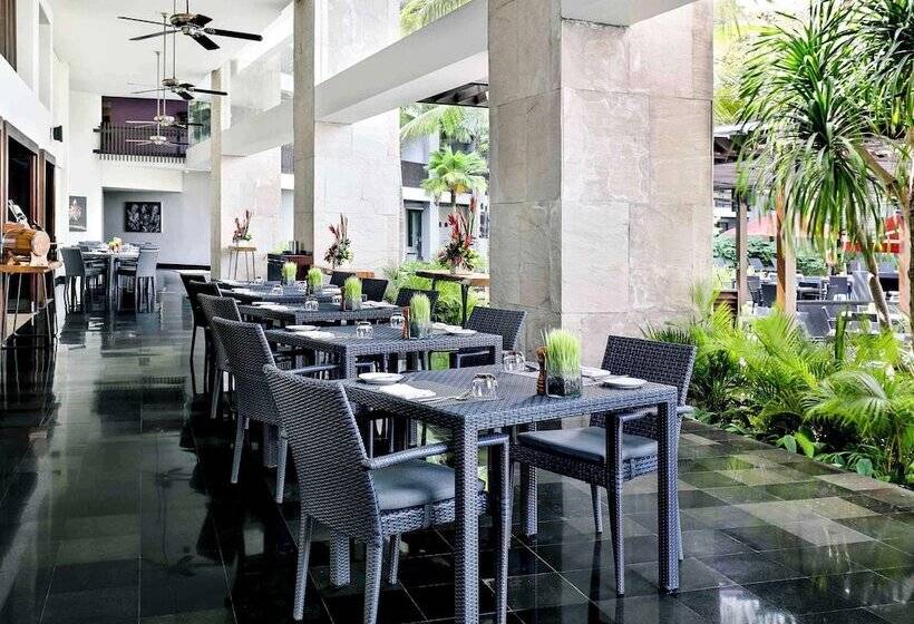 Hotel Pullman Bali Legian Beach