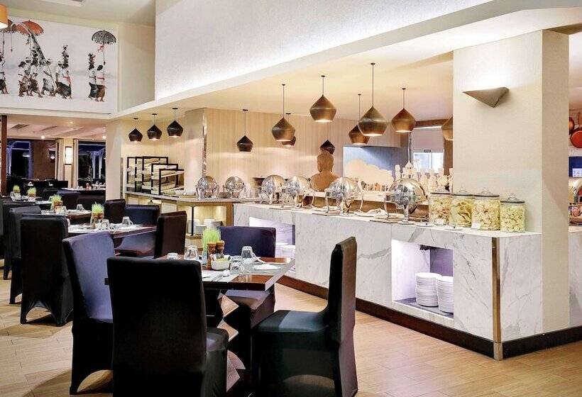 Hotel Pullman Bali Legian Beach