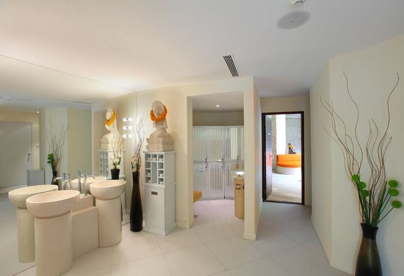 Hotel Pullman Bali Legian Beach