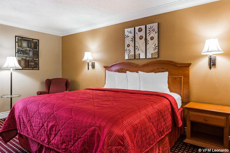 Отель Quality Inn & Suites Atlanta Airport South