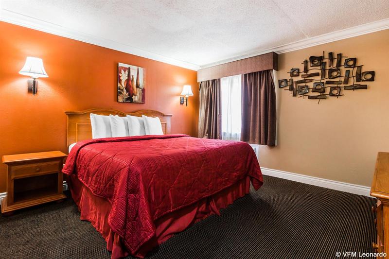Отель Quality Inn & Suites Atlanta Airport South