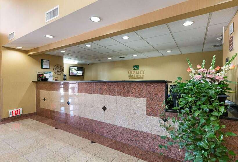 فندق Quality Inn & Suites