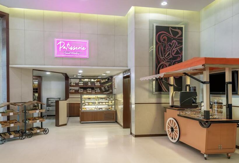 Hotel Radisson  Gurugram Sohna Road City Center