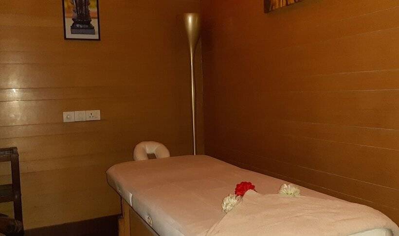 Hotel Radisson  Gurugram Sohna Road City Center