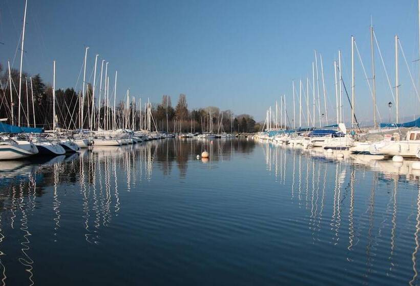 בית מלון כפרי Restaurant Du Port