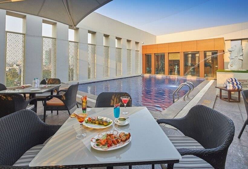 Отель Royal Orchid Central Grazia Navi Mumbai