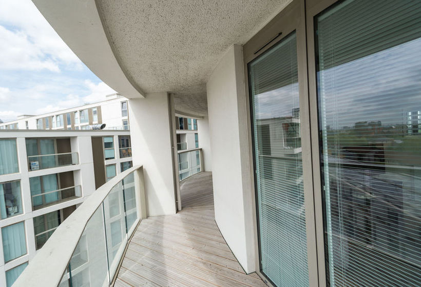 هتل Saco London Canary Wharf