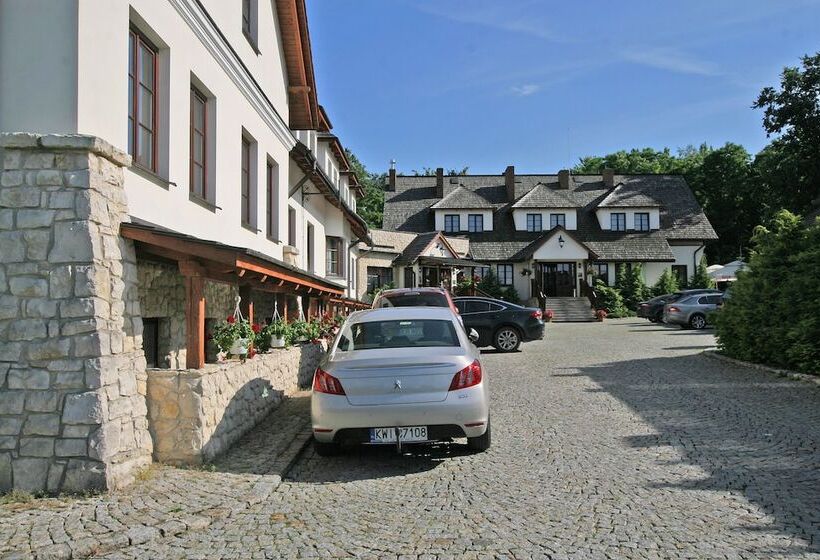 فندق Sarmata Zespół Dworski