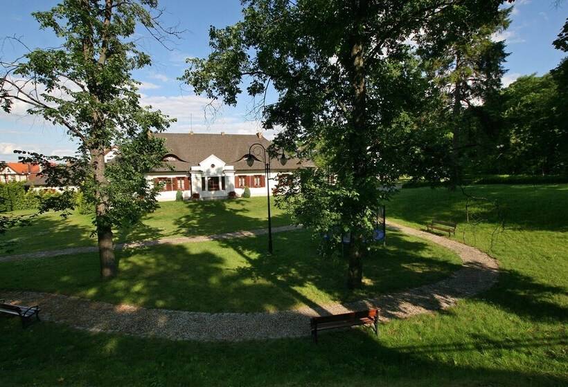 فندق Sarmata Zespół Dworski