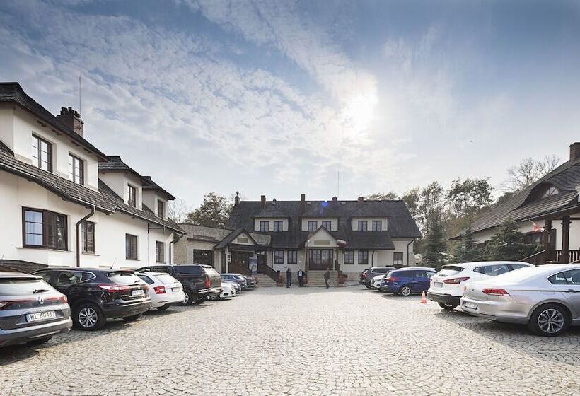 فندق Sarmata Zespół Dworski