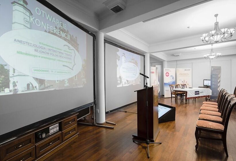 فندق Sarmata Zespół Dworski