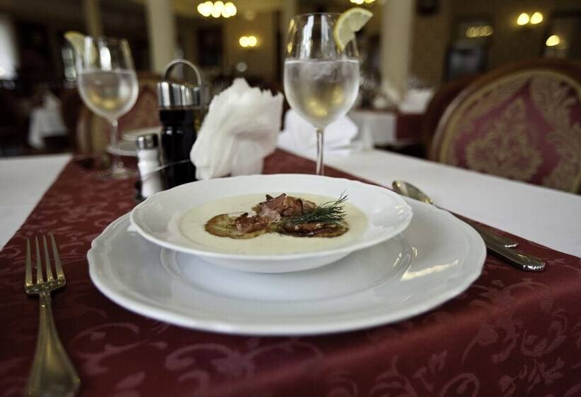 فندق Sarmata Zespół Dworski