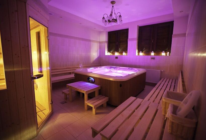 فندق Sarmata Zespół Dworski